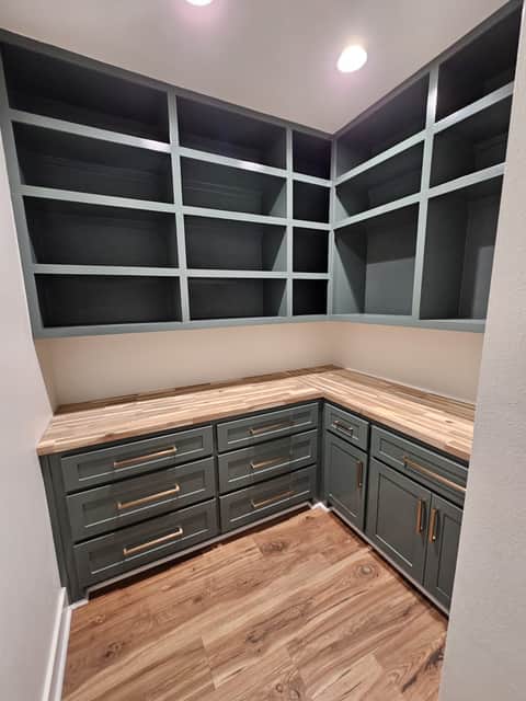 Cleaning and junk removal work by Xenya's LLC in Central Arkansas