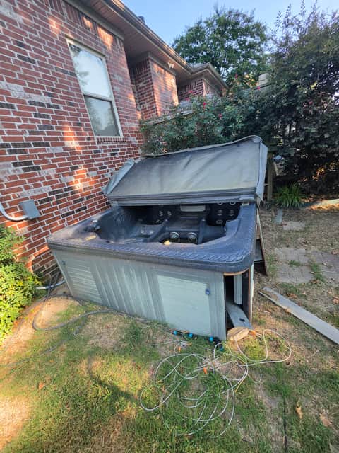 Cleaning and junk removal work by Xenya's LLC in Central Arkansas